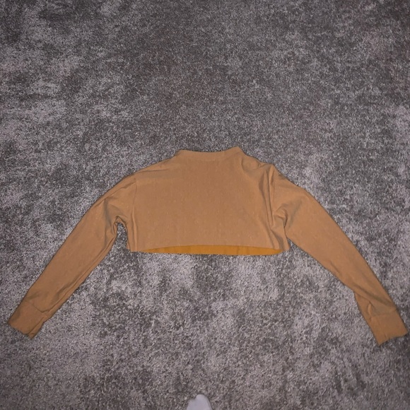 Win Win Dark Yellow Crop Top Sweatshirt size L & S - Picture 12 of 14